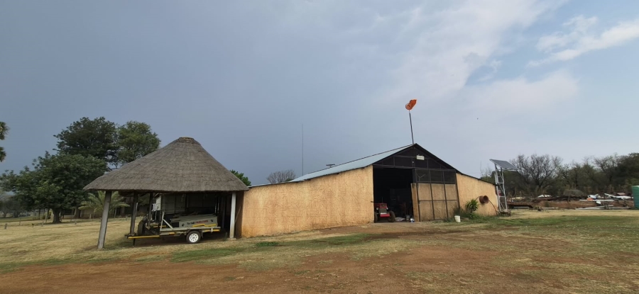 6 Bedroom Property for Sale in Zeerust North West